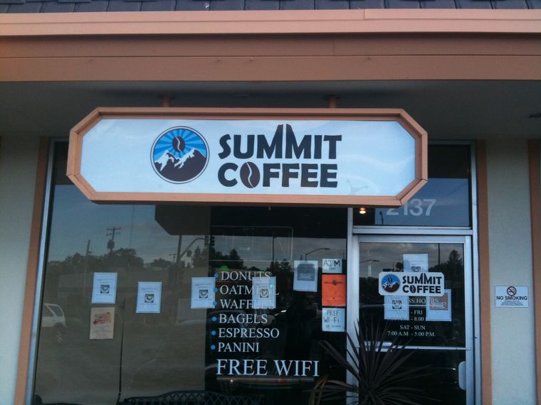Illuminated Storefront Cabinet &mdash; SignPromotions